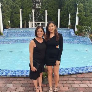 Meet your Posher, Danielle